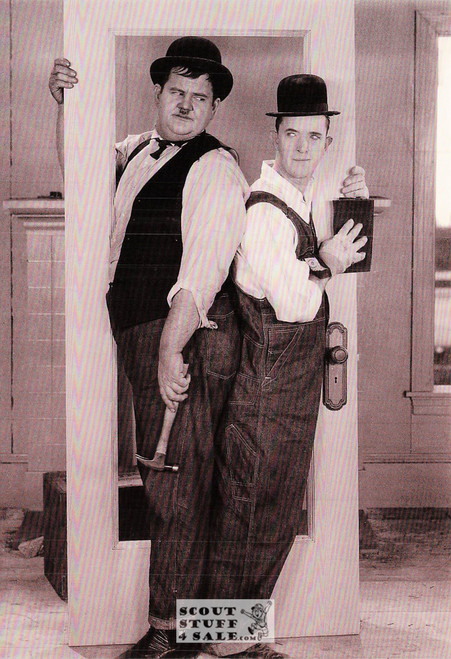 Laurel & Hardy Black/White Postcard by Classico SF/Ludlow #136-506