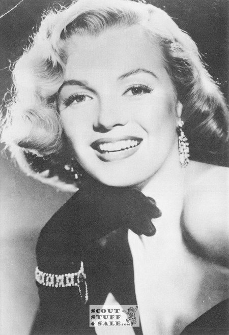 Marilyn Monroe Postcard by Classico San Francisco #232-002