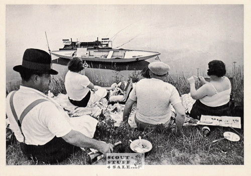 Henri Cartier-Bresson Photography (1938) French Postcard, Editions Nugeron #CH2