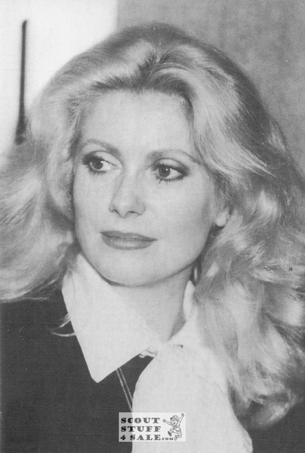 Catherine Deneuve Black/White French Movie Postcard, Sofraneme #CPS174