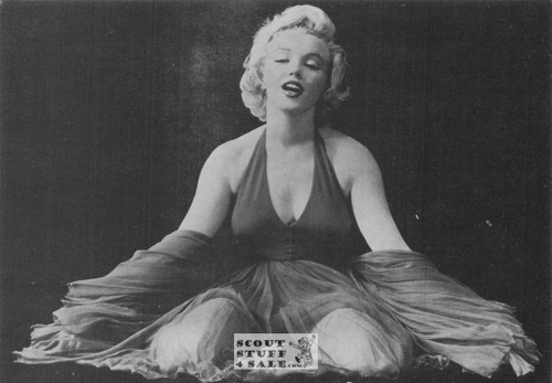 Marilyn Monroe Black/White French Movie Postcard, Sofraneme #CPS225
