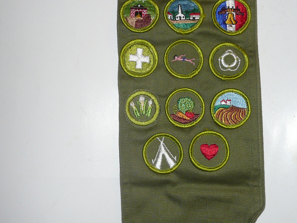 1950-1960's Boy Scout Merit Badge Sash with 26 mixed Crimped and r/e