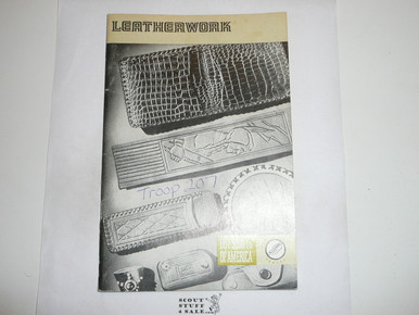 Leatherwork Merit Badge Pamphlet, Type 8, Green Band Cover, 1-75 Printing