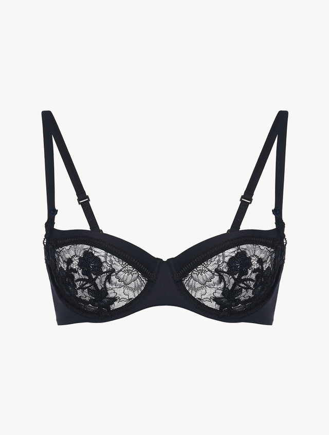 Off-white underwired balconette bra with Leavers lace trim - La Perla ...