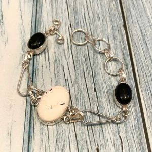 Artisan 925 Sterling Silver White Buffalo Turquoise & Black Onyx Toggle Bracelet