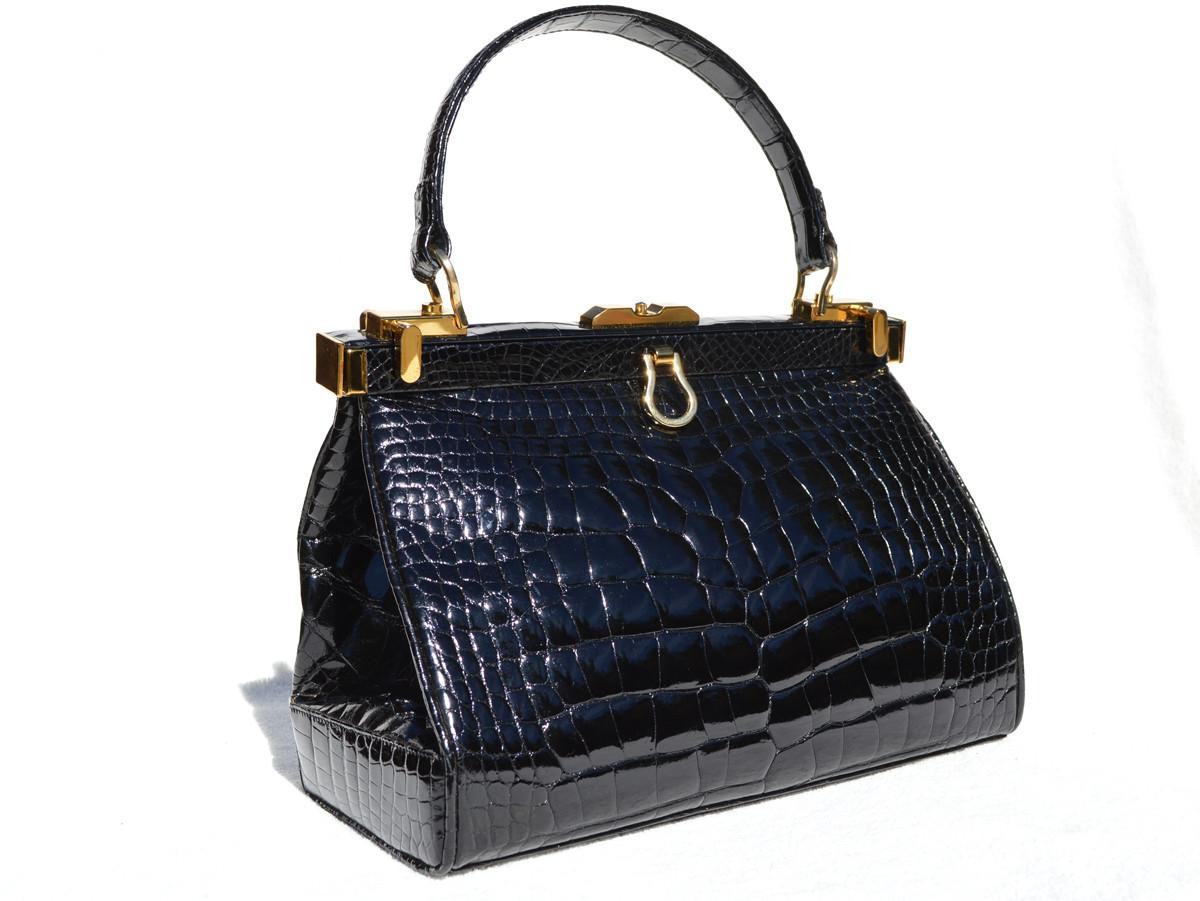Stunning 1990's-2000's LOCKING Black ALLIGATOR Belly Skin Handbag