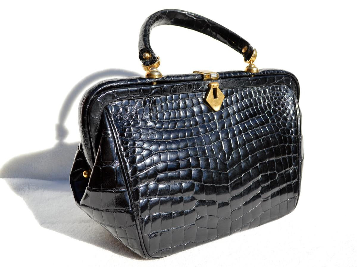 Lovely ROSENFELD 1950's-60's BLACK Alligator Belly Skin Handbag