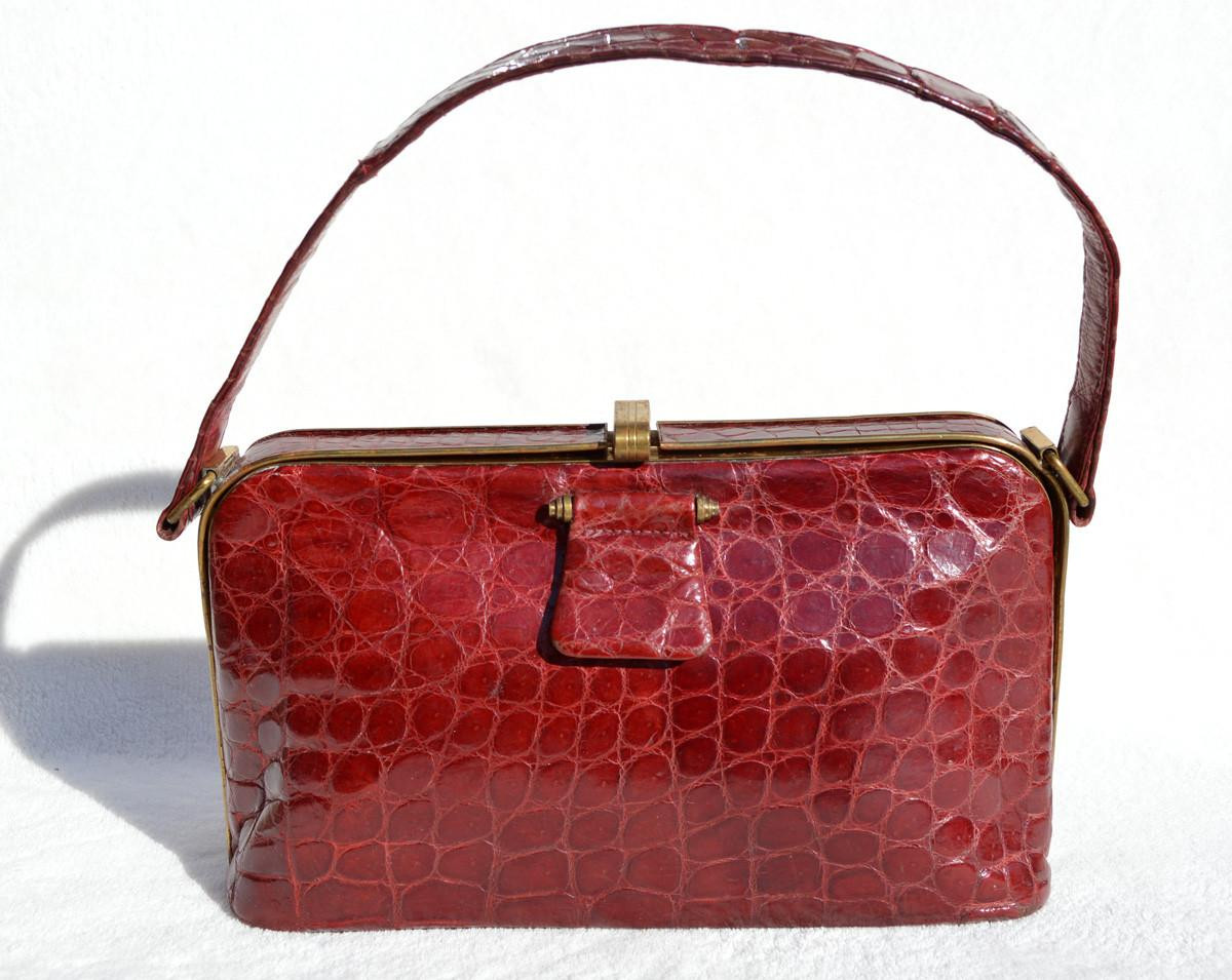FASSBENDER 1950's-60's RED Alligator Skin Handbag - Vintage Skins