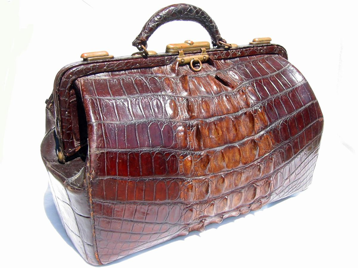 HUGE Early 1900's Antique HORNBACK Alligator Skin Doctor Bag Carry