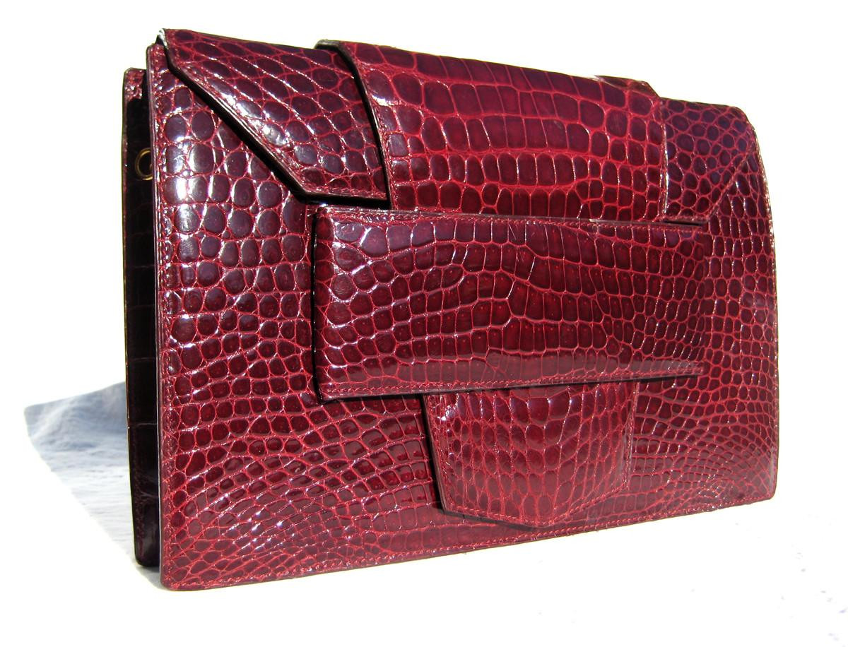 Sleek Hermes-Style 1990