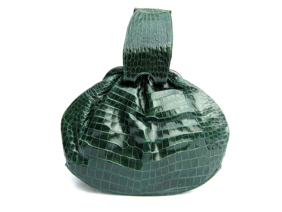 Lovely 1950's-60's Forest GREEN CROCODILE Skin WRISTLET Purse