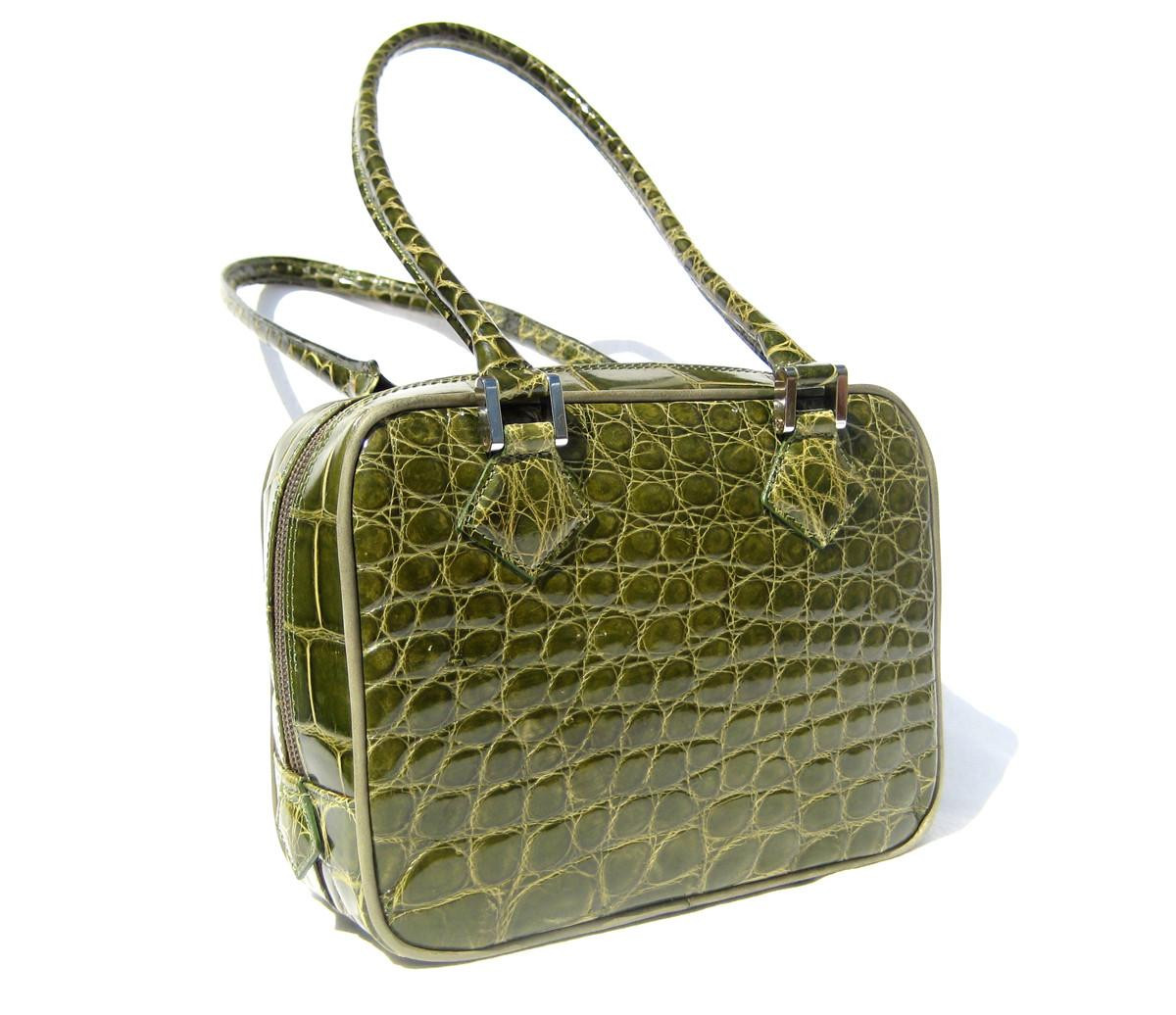 Lovely OLIVE GREEN 2000's CROCODILE Belly Skin Shoulder Bag -OGGI