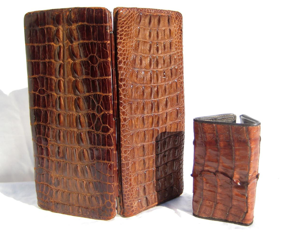 Terrific 1940's Hornback Crocodile Skin Tail Long Wallet w/Key
