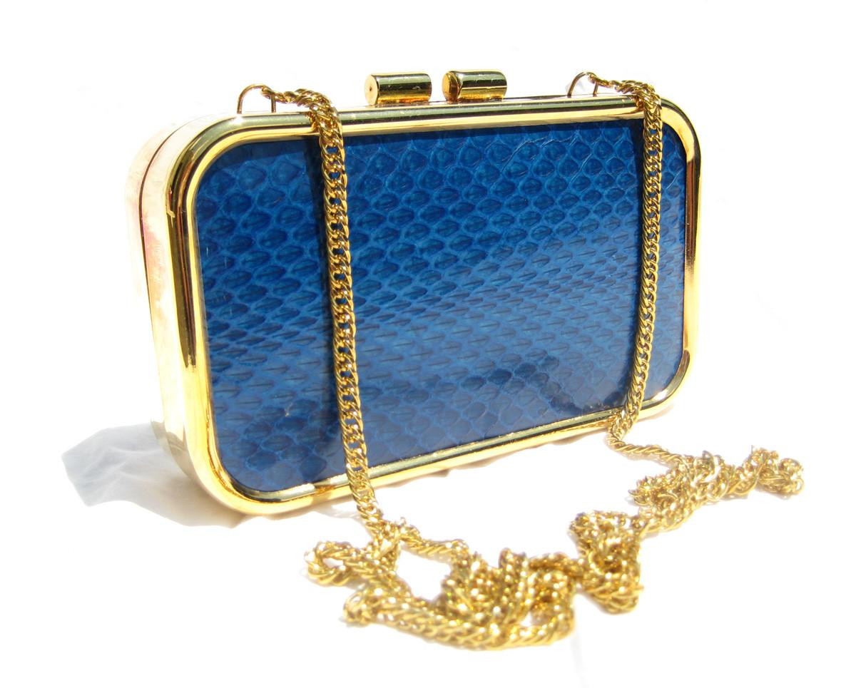 新品未使用 美品 綺麗 y2k ハンドバッグ アクセサリーポーチ 青 ゴールド Bright COBALT BLUE Hard-Sided Snake Skin CLUTCH Shoulder Bag