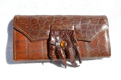 VOGUE 1940's Brown Alligator Paw Wallet & Change Purse