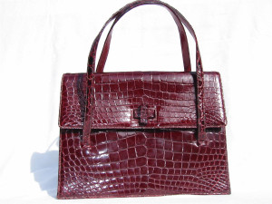  RUBY RED 1950's-60's Alligator Skin Handbag - LUCILLE de PARIS 