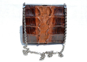  Gorgeous 1940's-50's HORNBACK Alligator TAIL Skin Shoulder CROSS BODY Bag w/ Filigree Clasp! 