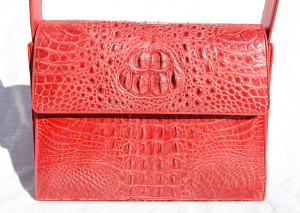  DARK PINK RED Early 2000's Hornback CROCODILE Shoulder Bag -Max Nugus 