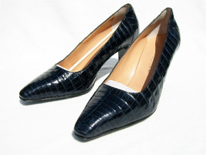  New! 1990's BLUE CROCODILE Skin Pumps Heels - SUAREZ - 38/7 B 