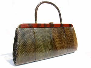  GREEN 1960's COBRA Snake Skin CLUTCH Handbag - TIGER LUCITE! 
