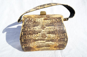  Petite 1950's-60's MONITOR (Ring) LIZARD Skin Handbag 
