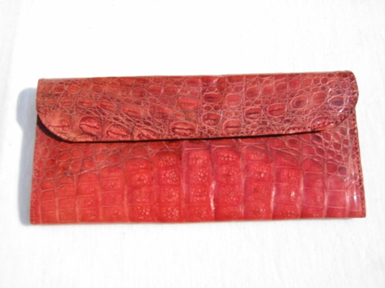 Ladies LIGHT RED Crocodile Skin Checkbook Wallet - New!