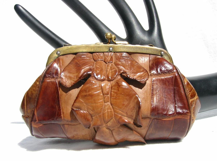 Early 1900's Petite Alligator Tail Skin Change or Child's Purse   Early 1900's Petite Alligator Tail Skin Change or Child's Purse