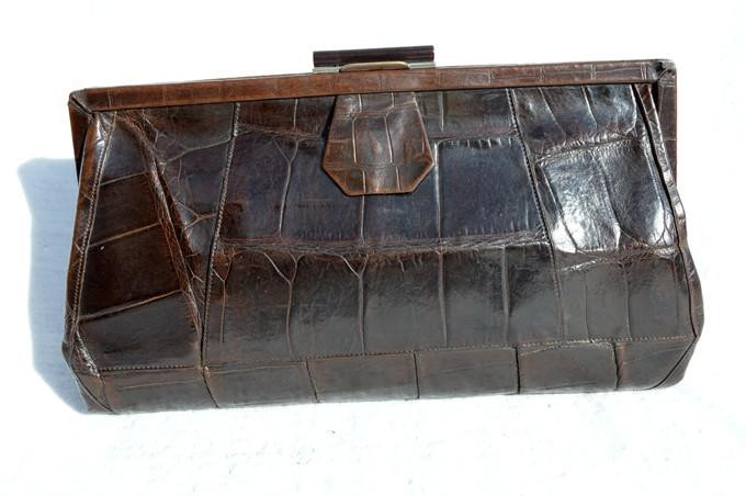  Petite 1940's-50's Large-Scaled ALLIGATOR Skin Clutch Bag 