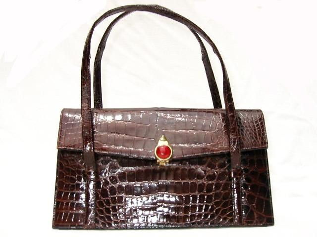  Classic 1940's-50's Alligator Handbag w/Red STONE CLASP 