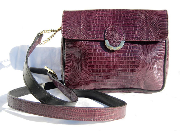 1980's Purple Lizard Skin Crossbody Shoulder Bag   1980's Purple Lizard Skin Crossbody Shoulder Bag