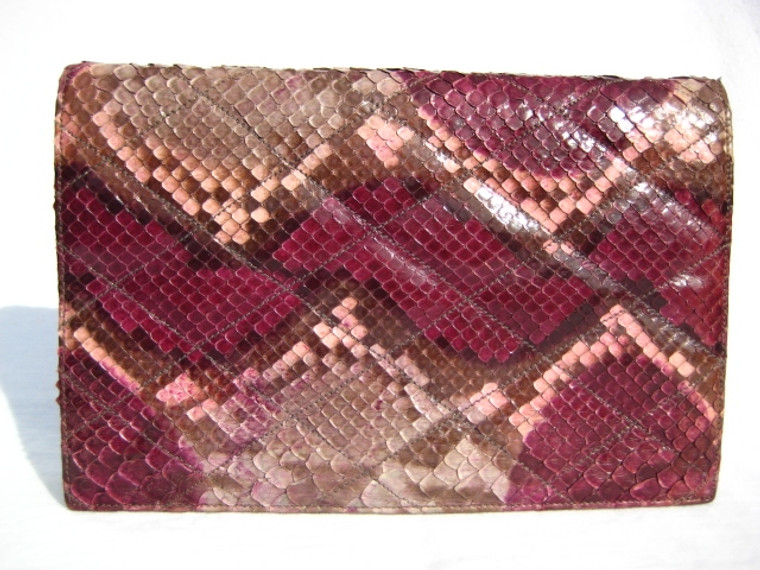 CHIC de PARIS 1970's-80's QUILTED Magenta PYTHON Skin CLUTCH Bag