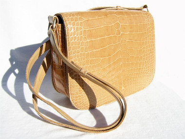BALLY'S Blonde 1990's ALLIGATOR Belly Skin SHOULDER Bag