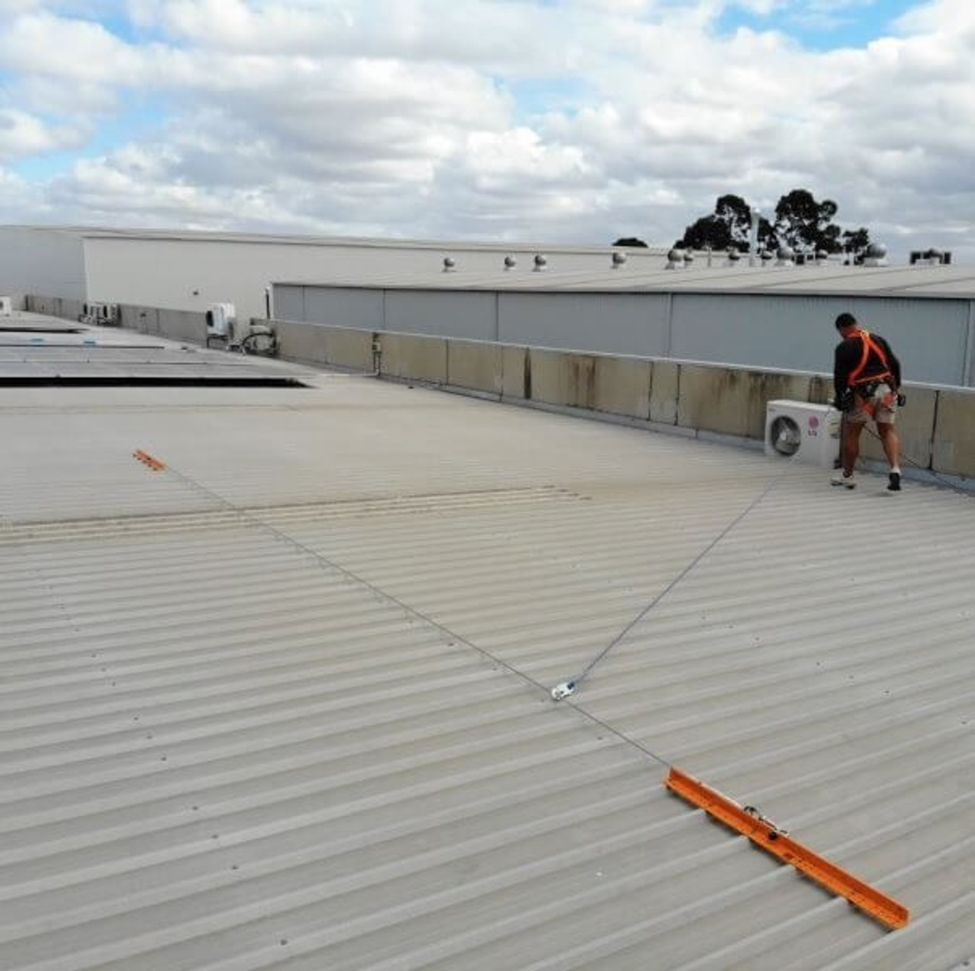 Temporary static lines for metal roofs