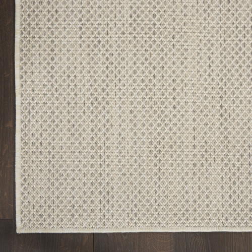 7' X 10' Ivory and Silver Indoor Outdoor Area Rug - 606114737537