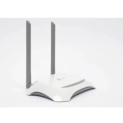 TL-WR850N Router Inalámbrico para WISP con Configuración de fábrica personalizable, 2.4 GHz, 300 Mbps, 4 Puertos LAN 10/100 Mbps, 1 Puerto WAN 10/100 Mbps, control de ancho de banda