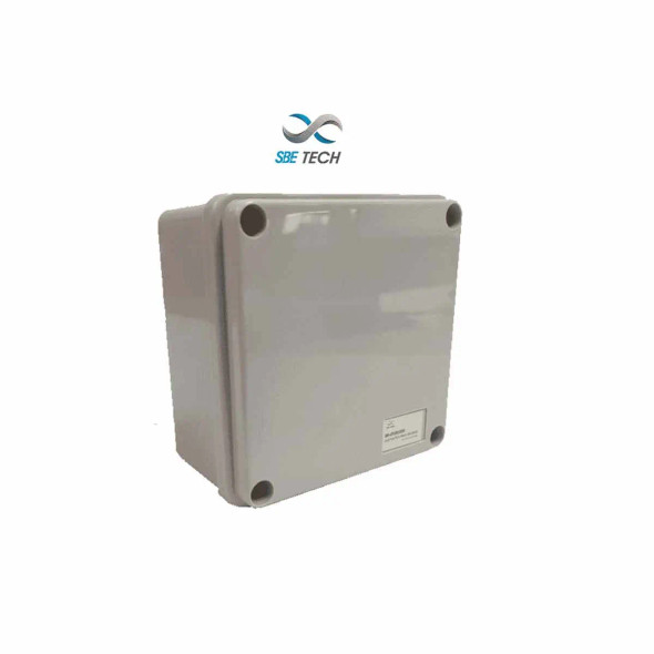 SBE TECH OP10010080 - Caja plástica con tapa opaca de 10x10x8 cm multiusos con grado de protección IP66, fabricada en material autoextinguible y resistente a la abrasión
