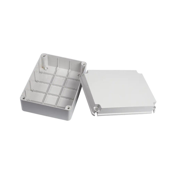 PRECISION PST-1924-E Gabinete de Plástico IP55 (190X240X95 mm). Protección EMI. Para Instalaciones Comerciales, Residenciales e Industriales. Incluye Tornillería para su Tapa. Operación de -40 a 120°C de temperatura