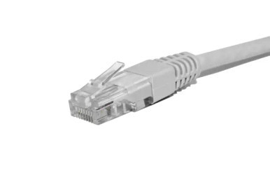 XCASE CAUTP55 Cable Patch Cat5e UTP, RJ-45 Macho - RJ-45 Macho, 5 Metros, Gris, es un cable de conexión que cuenta con conectores machos.