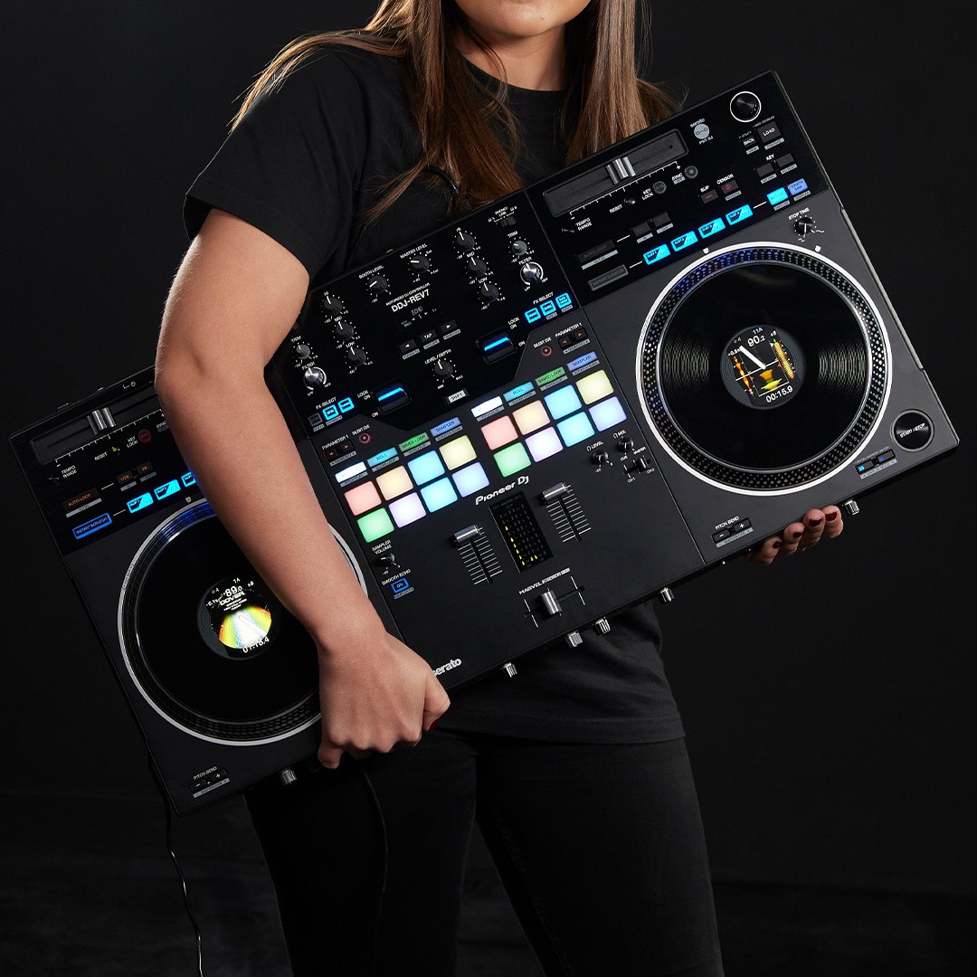 DIGITAL DJ SYSTEM PIONEER DDJ-REV7 SERATO - A. Ally & Sons