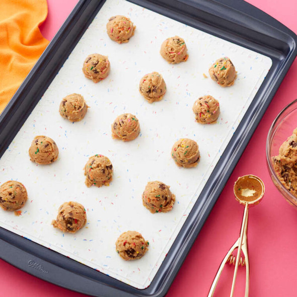 BAKING WILTON SILICONE BAKING MAT 10.2" X 16" 25.9 X 40.6CM 2105-0-0648 BAKING WILTON SILICONE BAKING MAT 10.2" X 16" 25.9 X 40.6CM 2105-0-0648