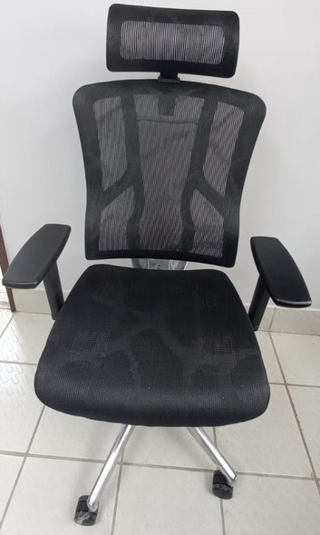 CHAIR OFFICE BLACK WITH HEAD & ARM REST 0043