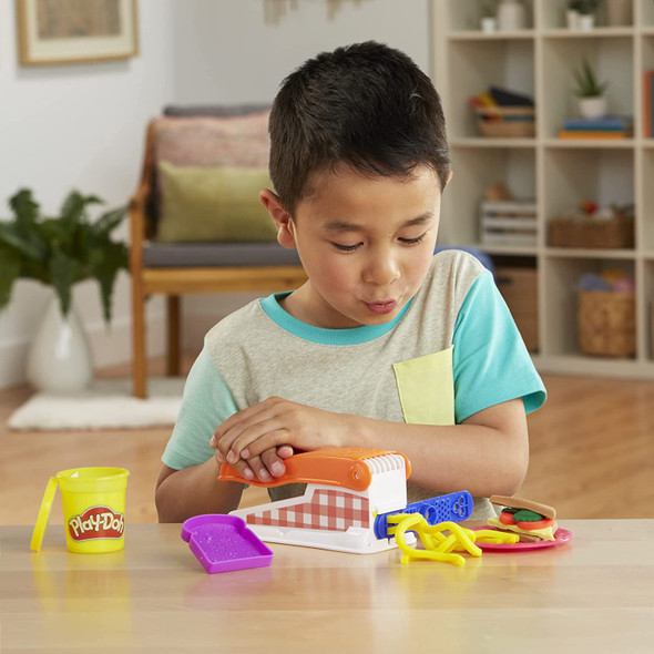 Toy Play-Doh Kitchen Creations Fun Factory Playset Toy Play-Doh Kitchen Creations Fun Factory Playset