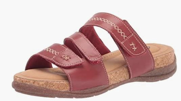 Footwear Women Clarks Roseville Bay Flat Sandal Metallic / Red
