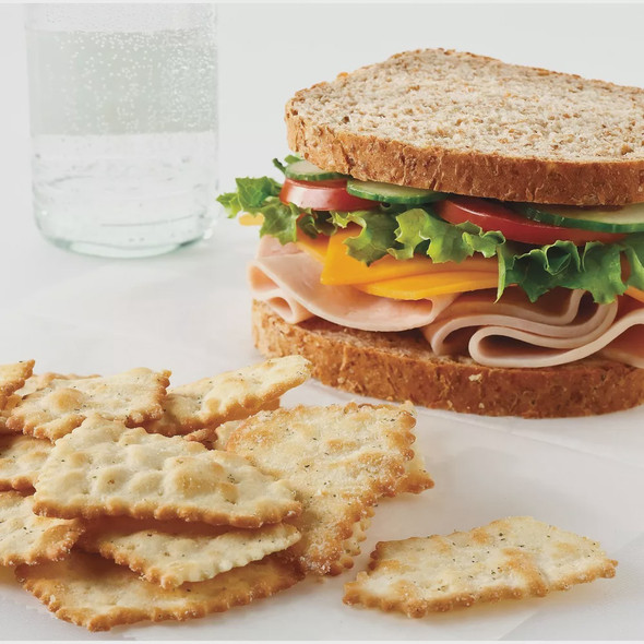 NABISCO RITZ SOUR CREAM & ONION TOASTED CHIPS 8.1oz 229G