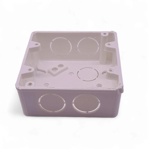 BASE PVC 4" X 4" 20/25MM KNOCKOUT