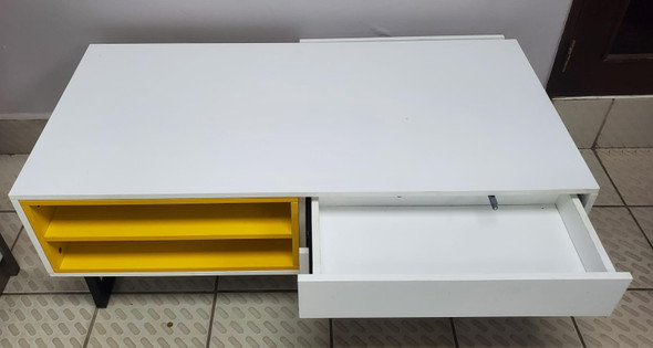 TV STAND 9907 WOOD WHITE AND YELLOW