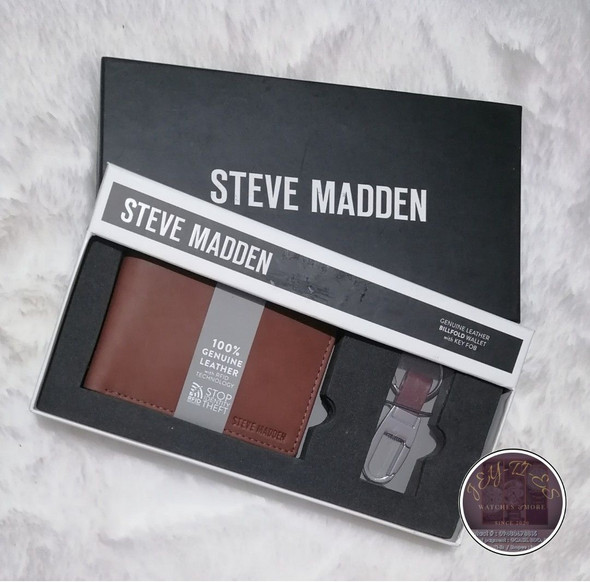 Wallet Men Steve Madden Genuine Leather w/key fob / Brown