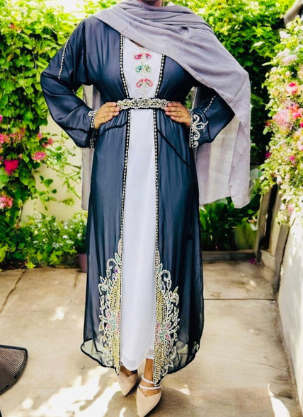 Gown Beaded Black / White