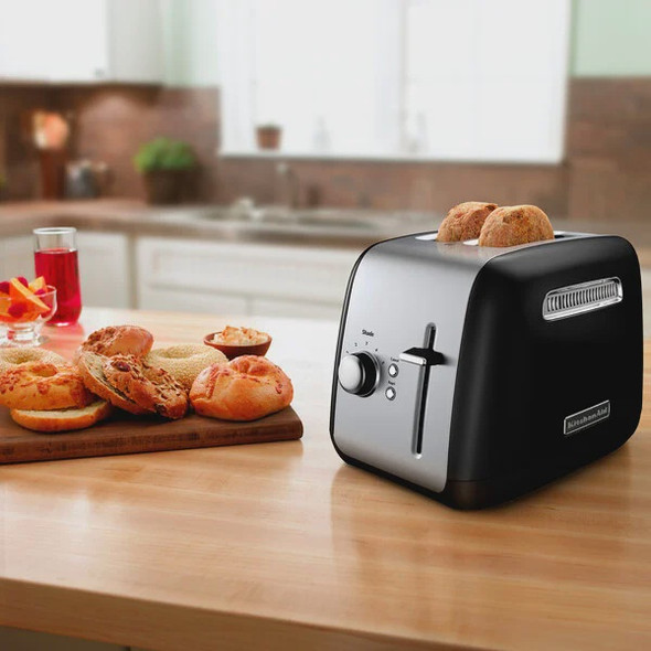 TOASTER 2 SLICE KITCHENAID KMT2115OB WITH MANUAL LIFT LEVER ONYX BLACK 1Y