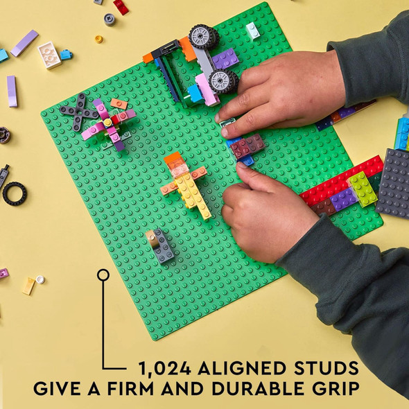 Toy LEGO Classic Green Baseplate, Square 32x32 Stud Foundation 11023